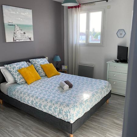 Chambre Les Hortensias Шалан Екстериор снимка